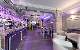 The George Hotel